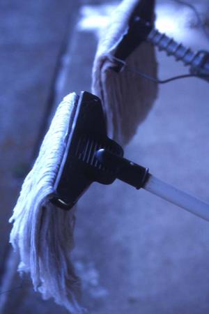 お手頃価格のカラコンでオシャレを楽しもう