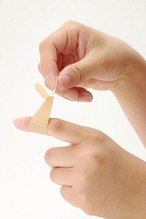 京都駅構内の便利なショッピングスポット：PLUSTA京都幹線中央改札内の魅力と店舗情報